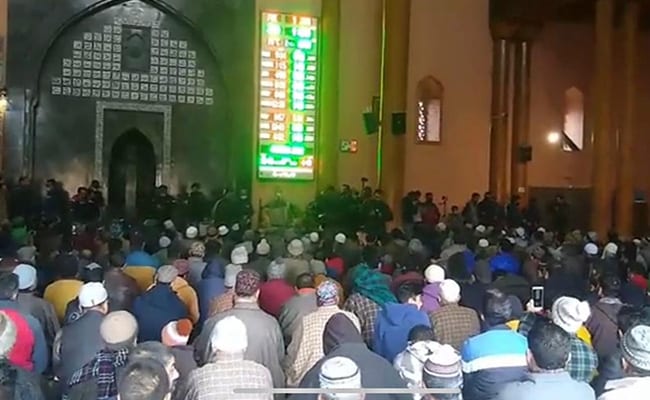 Srinagar's Iconic Jama Masjid Mosque, Shut Since 2019, Opens For Prayers