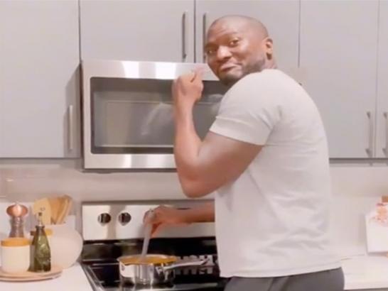 Brave man mocks how his wife cooks (Video)