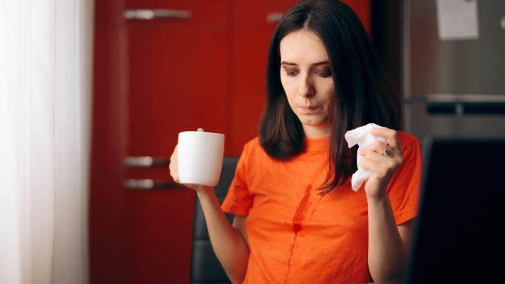 The Fastest Way to Get a Coffee Stain Out of Your Shirt Before You Embarrass Yourself