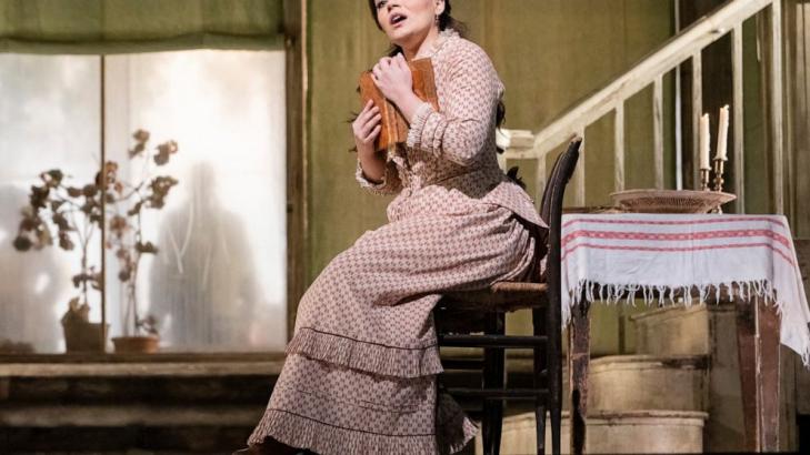 For soprano Ailyn Perez, new opera roles and new marriage