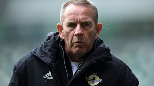Kenny Shiels: Northern Ireland boss apologises for saying 'women are more emotional than men'