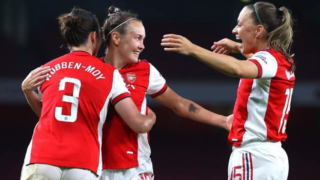 Arsenal 3-0 Tottenham: Gunners' victory ensures WSL title will be decided on final day