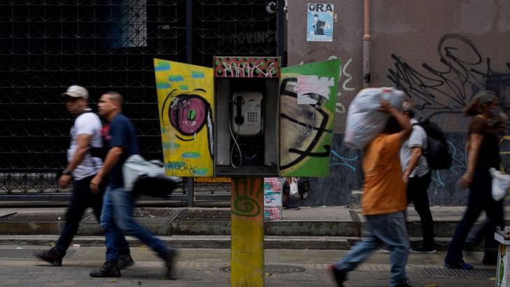 Venezuela plans stock sale in break from socialist model