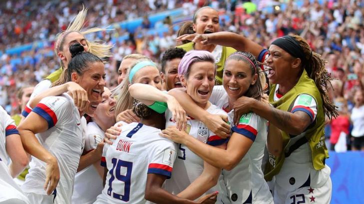 US women's soccer team wins equal pay