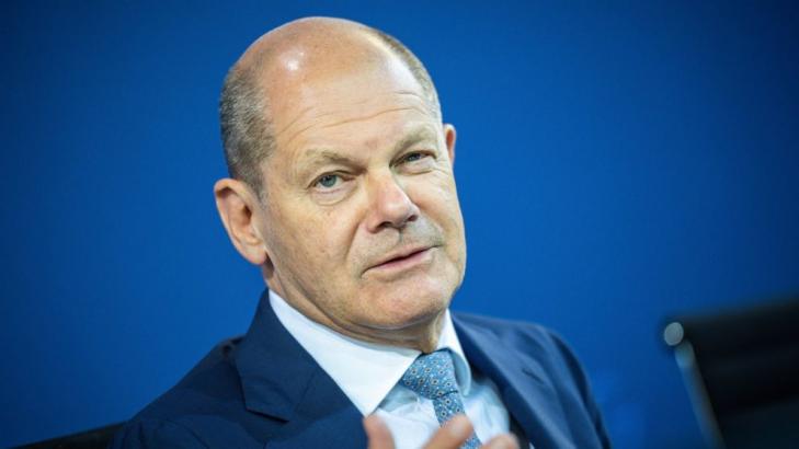 German parliament OKs higher minimum wage pledged by Scholz