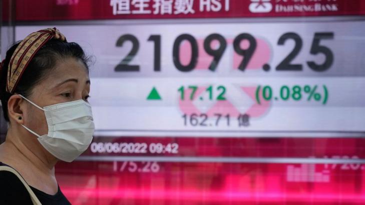 Asian stocks rise as survey shows Chinese services reviving