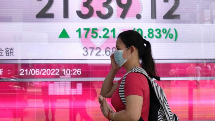 Asian stocks rebound as Wall St futures gain after holiday