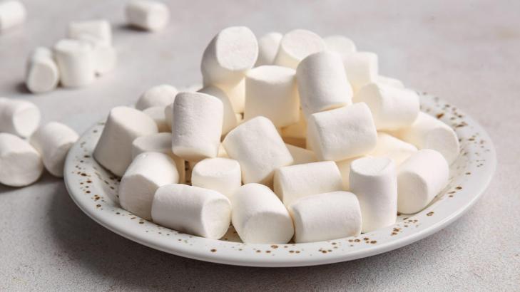 How to Stop Your Marshmallows From Getting Stale
