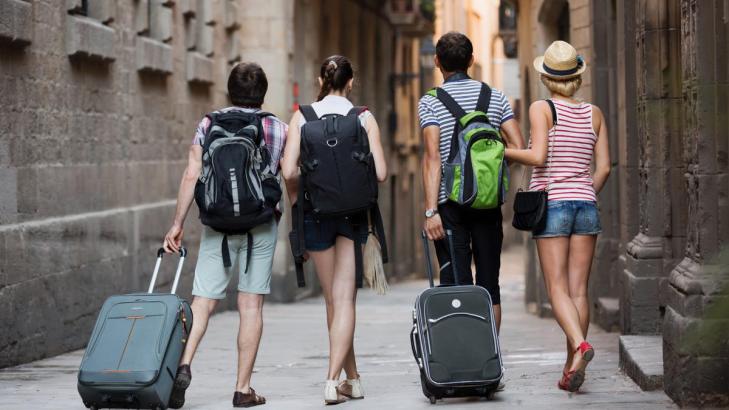 The 7 Deadly Sins of Being an American Tourist Overseas