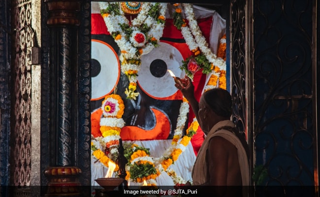 Thousands Witness Lord Jagannath's 'Nabajaubana' Ritual After 2-Year Gap