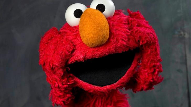 Elmo, 3, joins youngest Americans in getting vaccinated