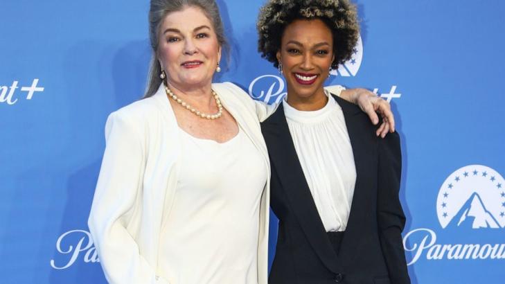 Sonequa Martin-Green, Kate Mulgrew share 'Star Trek' stories