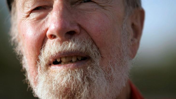 Pete Seeger gets own stamp; ceremony planned at Newport Folk