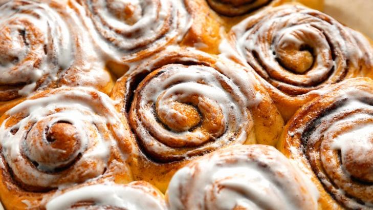 Can This TikTok Hack Make Your Cinnamon Rolls Taste Like Cinnabon?