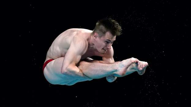 Commonwealth Games: England's Jack Laugher wins 1m springboard gold