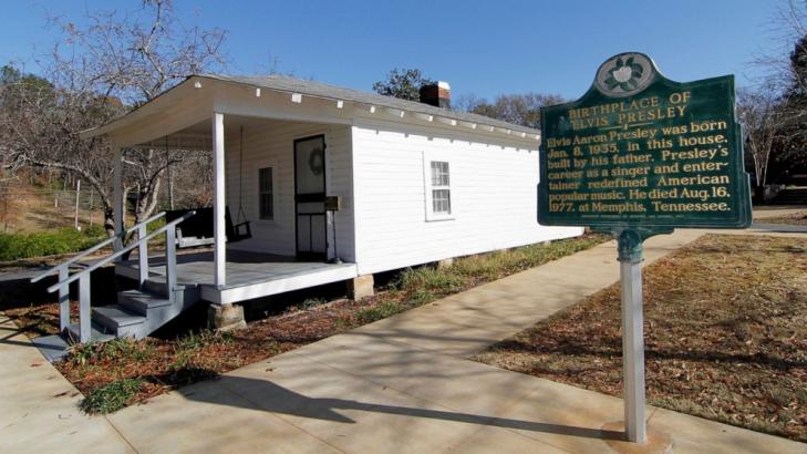 Elvis death anniversary increases tourism at his birthplace