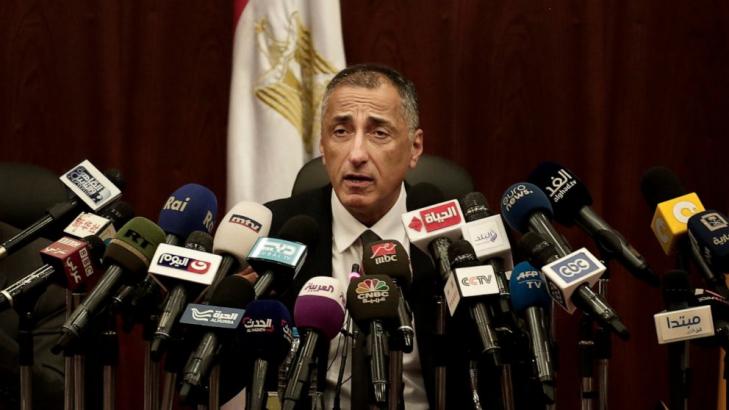 Egypt's central bank governor resigns as economic woes mount