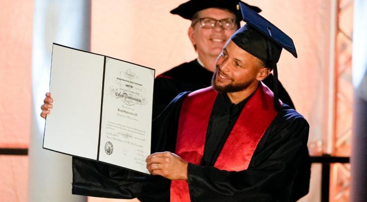 Stephen Curry’s 3: Joins Davidson HOF, has jersey retired, graduates