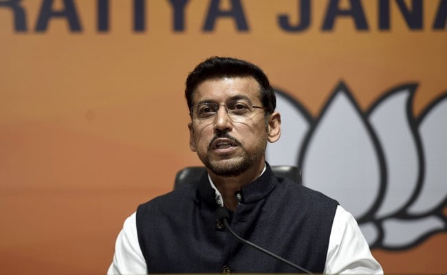 Gandhi Family Famous For "Dividing India": BJP Leader