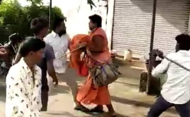 In Maharashtra, 4 Sadhus Assaulted On Suspicion Of Being Child-Lifters