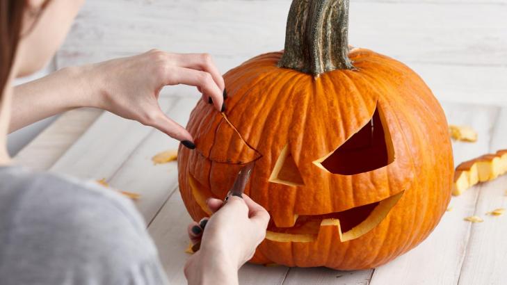 The Best Time to Carve Your Pumpkin so It's Not Rotten on Halloween