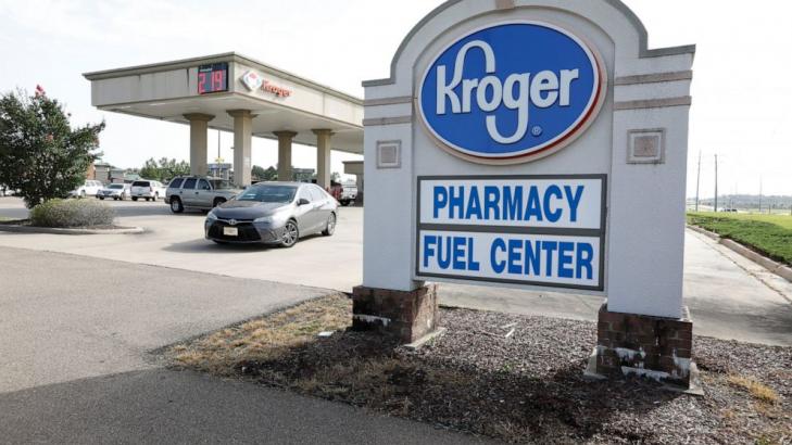 Kroger seeks to create grocery giant in $20B Albertsons bid