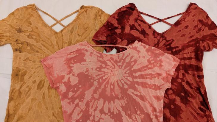 Give a Stained Shirt New Life By ‘Tie-Dying’ It With Bleach