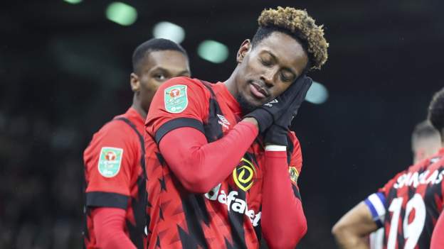Bournemouth 4-1 Everton: Cherries cruise into Carabao Cup fourth round