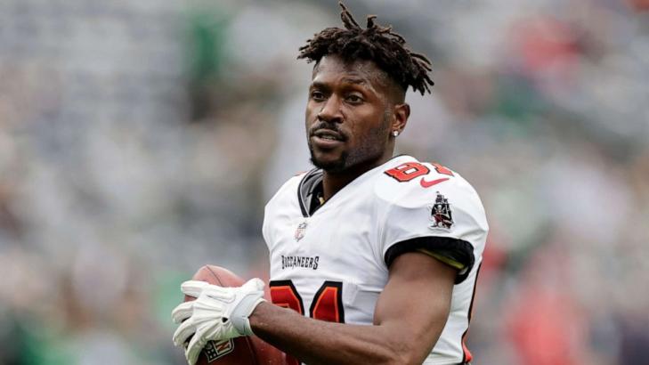 Arrest warrant issued for former NFL player Antonio Brown for domestic battery