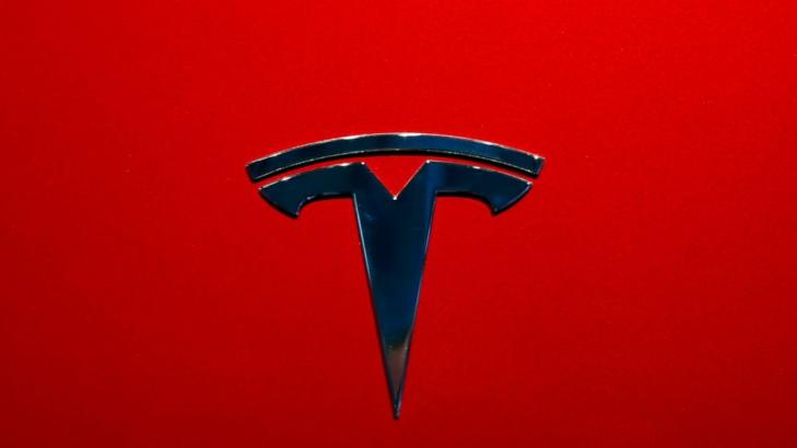 Tesla delivers electric semis to PepsiCo at Nevada factory