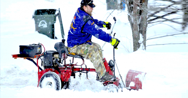 Let’s get REDNECK ’n blow some SnoW (34 Photos)