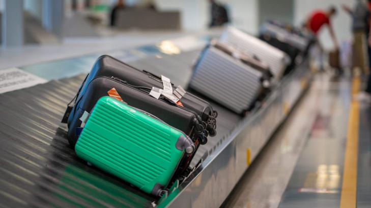 The Easiest Way to Avoid Paying for Checked Luggage