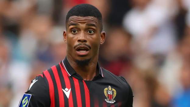 Wolves close to signing Nice midfielder Mario Lemina