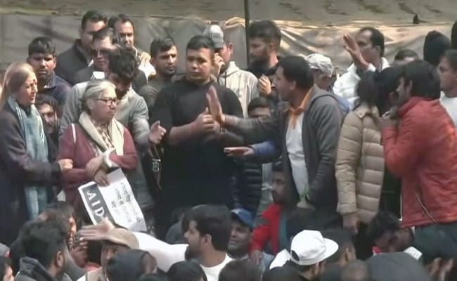 "Please Don't Make It Political," Wrestler Urges Brinda Karat At Protest