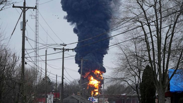 Ohio derailment aftermath: How worried should people be?