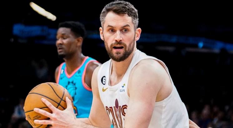 Report: Cavaliers finalizing contract buyout with Kevin Love