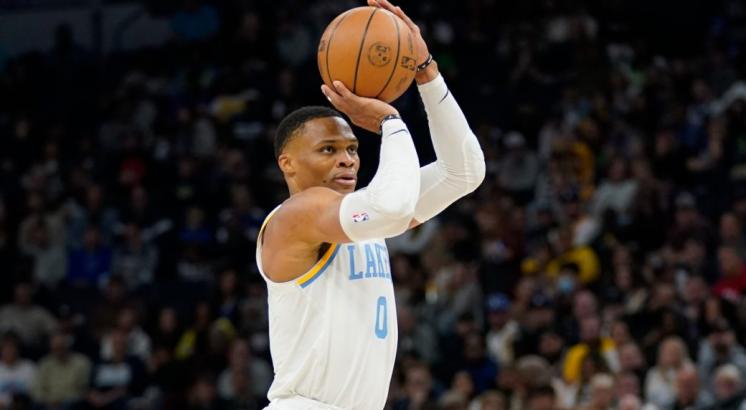Report: Westbrook finalizes buyout with Jazz, plans to sign with Clippers