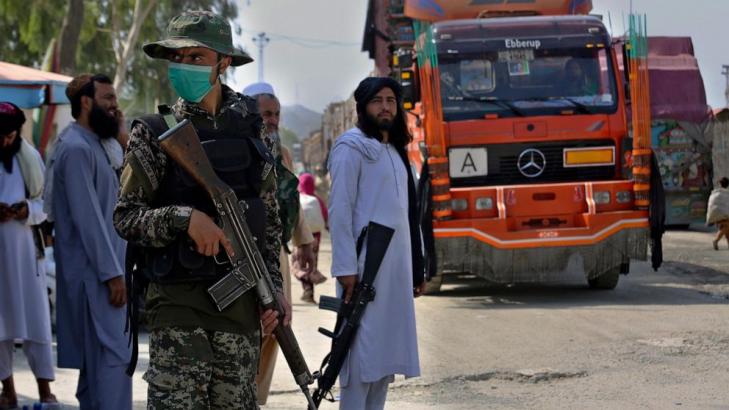Traders troubled after Taliban shut Afghan-Pakistan crossing
