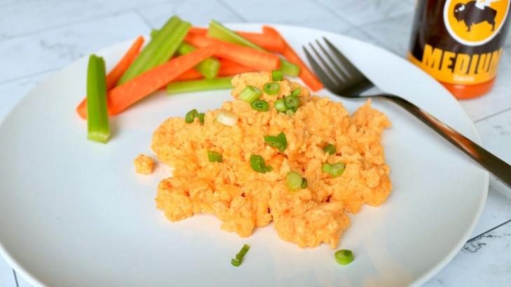 Make Creamier, Spicier Scrambled Eggs With Buffalo Sauce