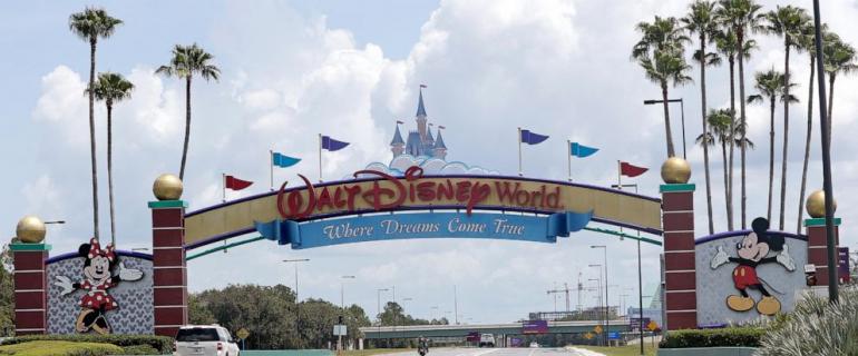 Disney World reaches union deal with minimum $18 hourly wage