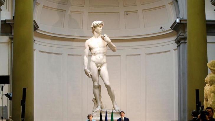 Principal resigns after complaints on 'David' statue nudity