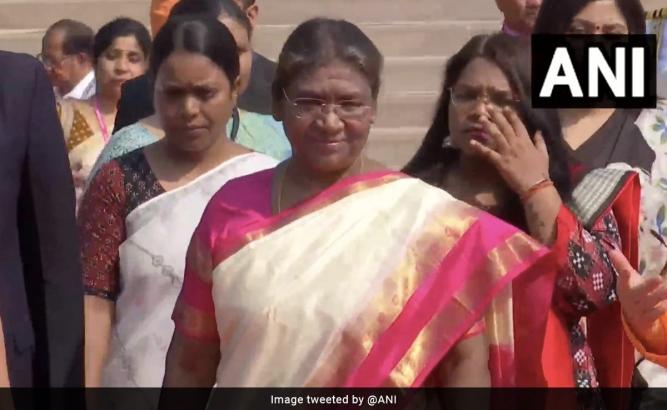 President Droupadi Murmu Visits Belur Math In Bengal