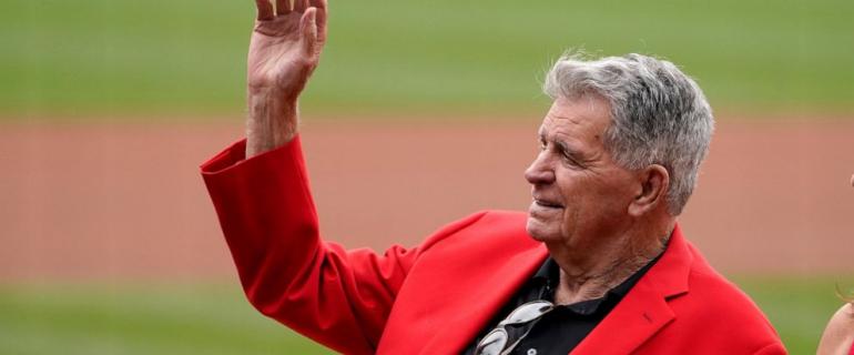 Cardinals broadcaster, World Series champ Mike Shannon dies