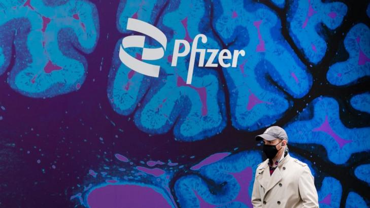 Pfizer tops Q1 forecasts; vaccine sales slide as expected