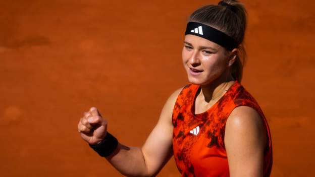 French Open 2023: Karolina Muchova beats Anastasia Pavlyuchenkova to reach semi-finals