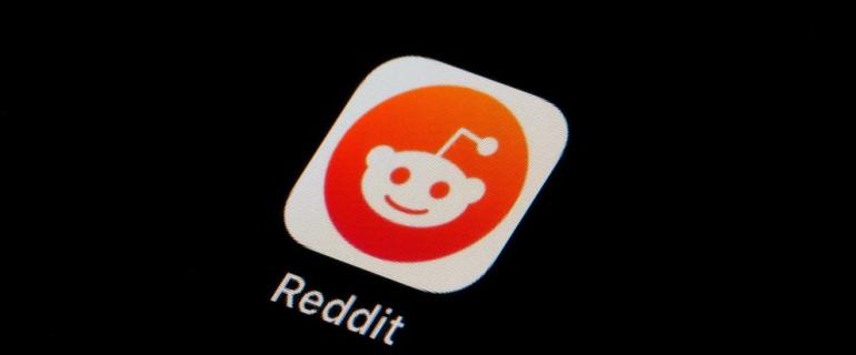 Thousands of Reddit communities go dark to boycott third-party app charges