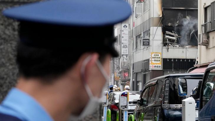 An explosion in a downtown Tokyo building has injured four people, according to media