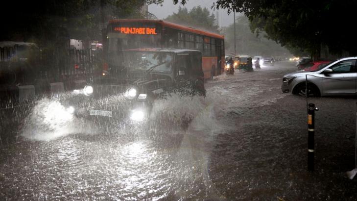 New Delhi schools close after monsoon floods kill at least 15, Pakistan on alert for more flooding