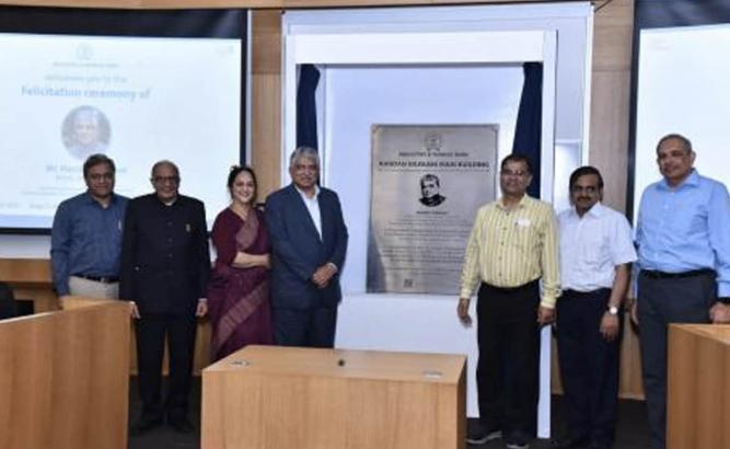 IIT-Bombay Names Its Main Building After Alumnus Nandan Nilekani