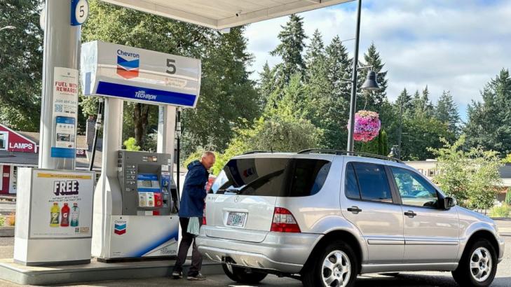 Power at the gas pump: Oregon lets drivers fuel their own cars, lifting decades-old self-serve ban